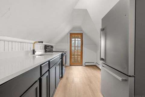 MLS: 24076432