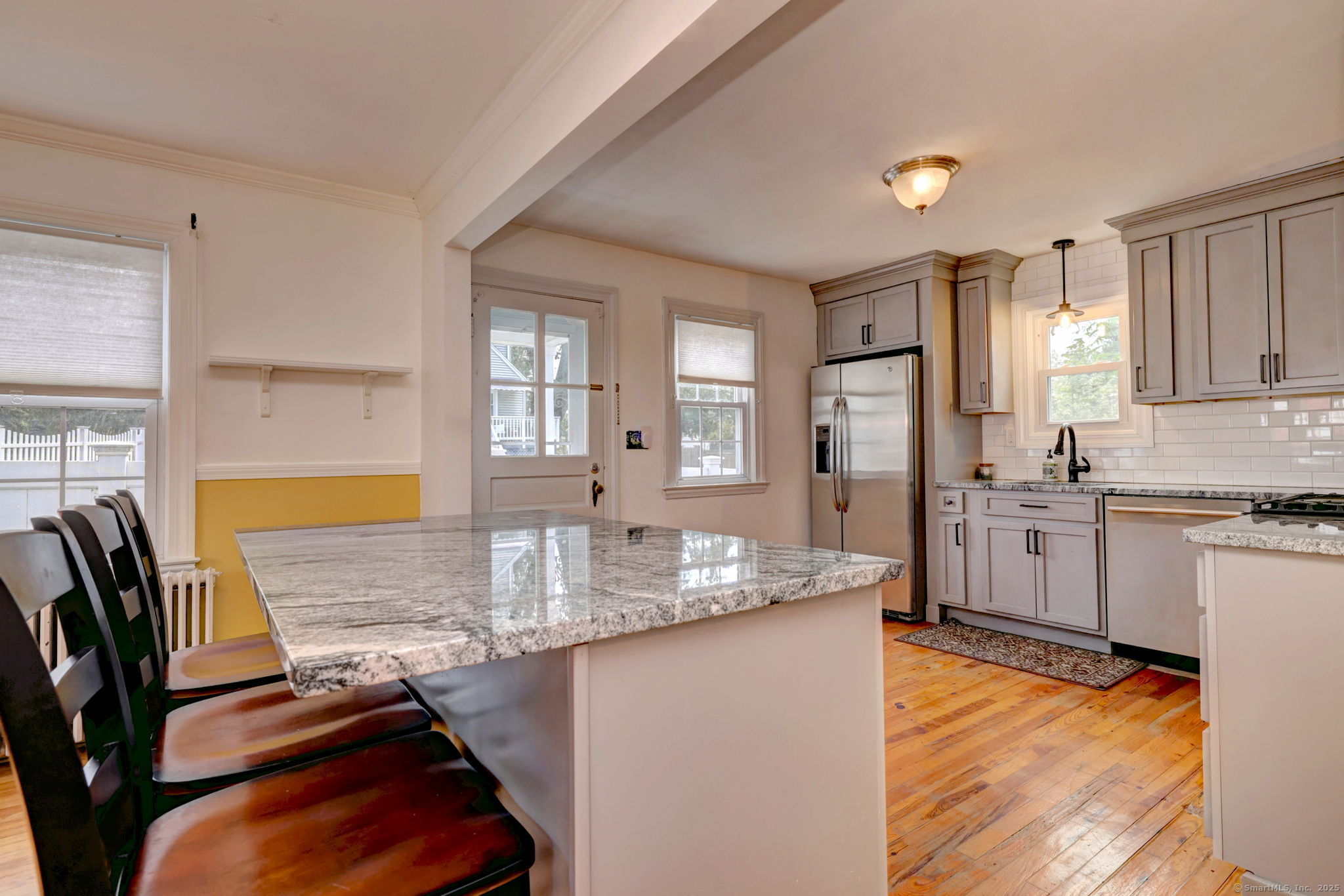 16 Woodlawn Avenue