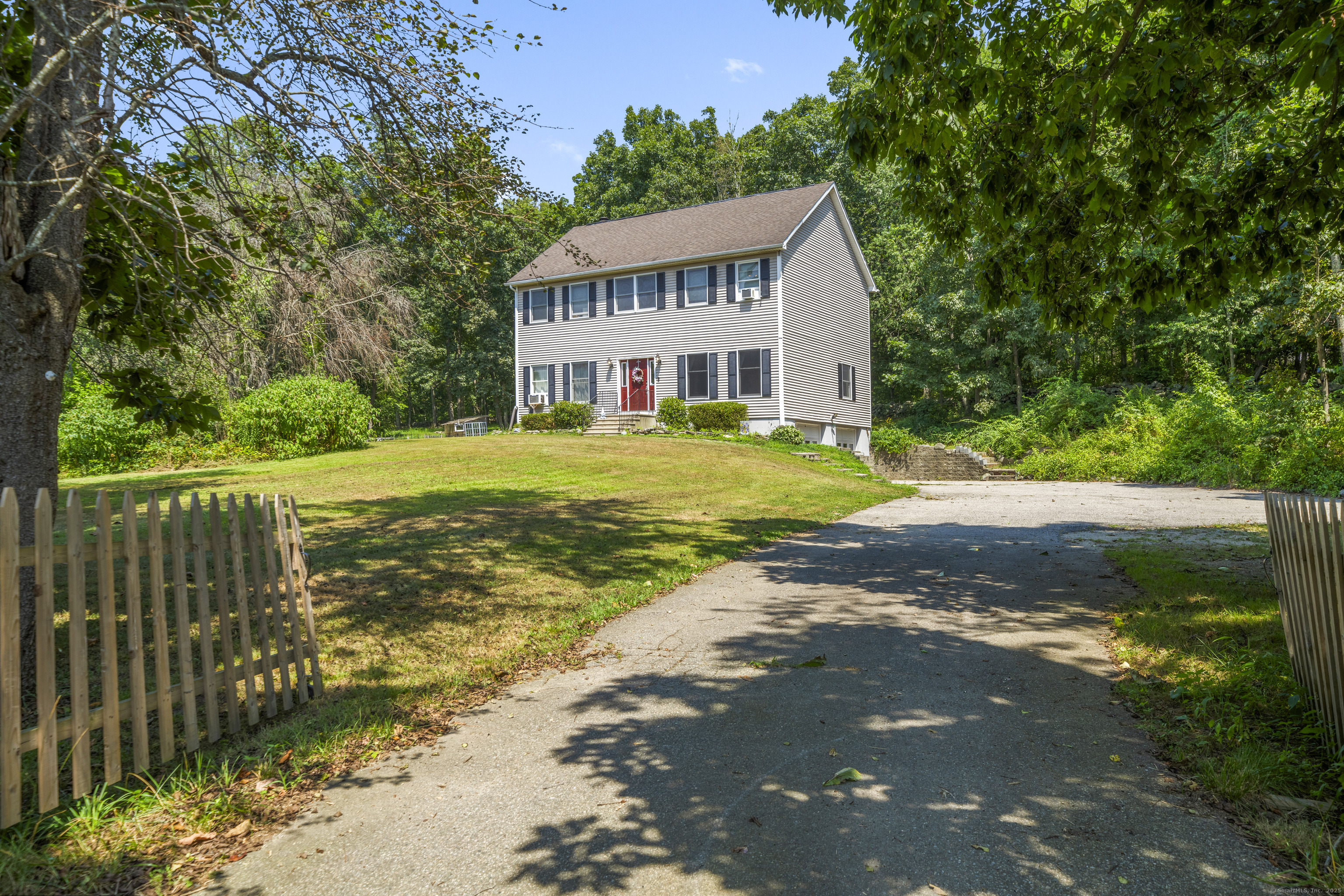 8 Huntington Drive