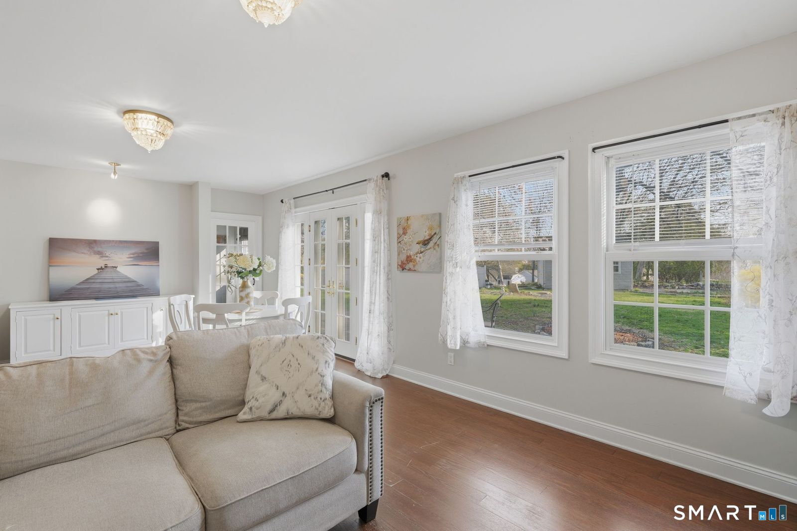28 Golec Avenue