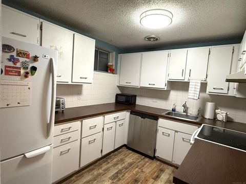 Tiny photo for 92 Shepards Knoll Drive #92, Hamden, CT 06514 (MLS # 24162736)