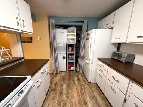 Tiny photo for 92 Shepards Knoll Drive #92, Hamden, CT 06514 (MLS # 24162736)