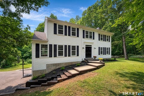 Homes For Sale - 2 Sutherland Drive<br/> Newtown, CT 06482