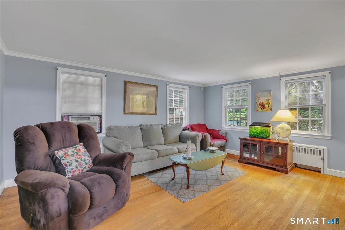 18 Welles Drive