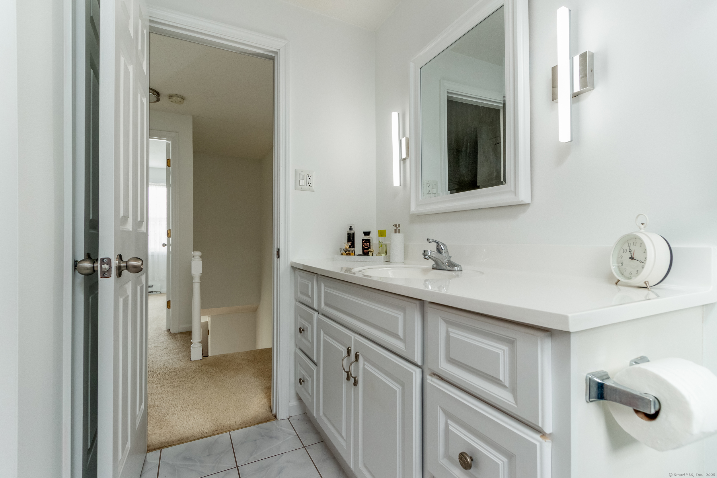 27 Seneca Drive, Meriden, Connecticut image 23