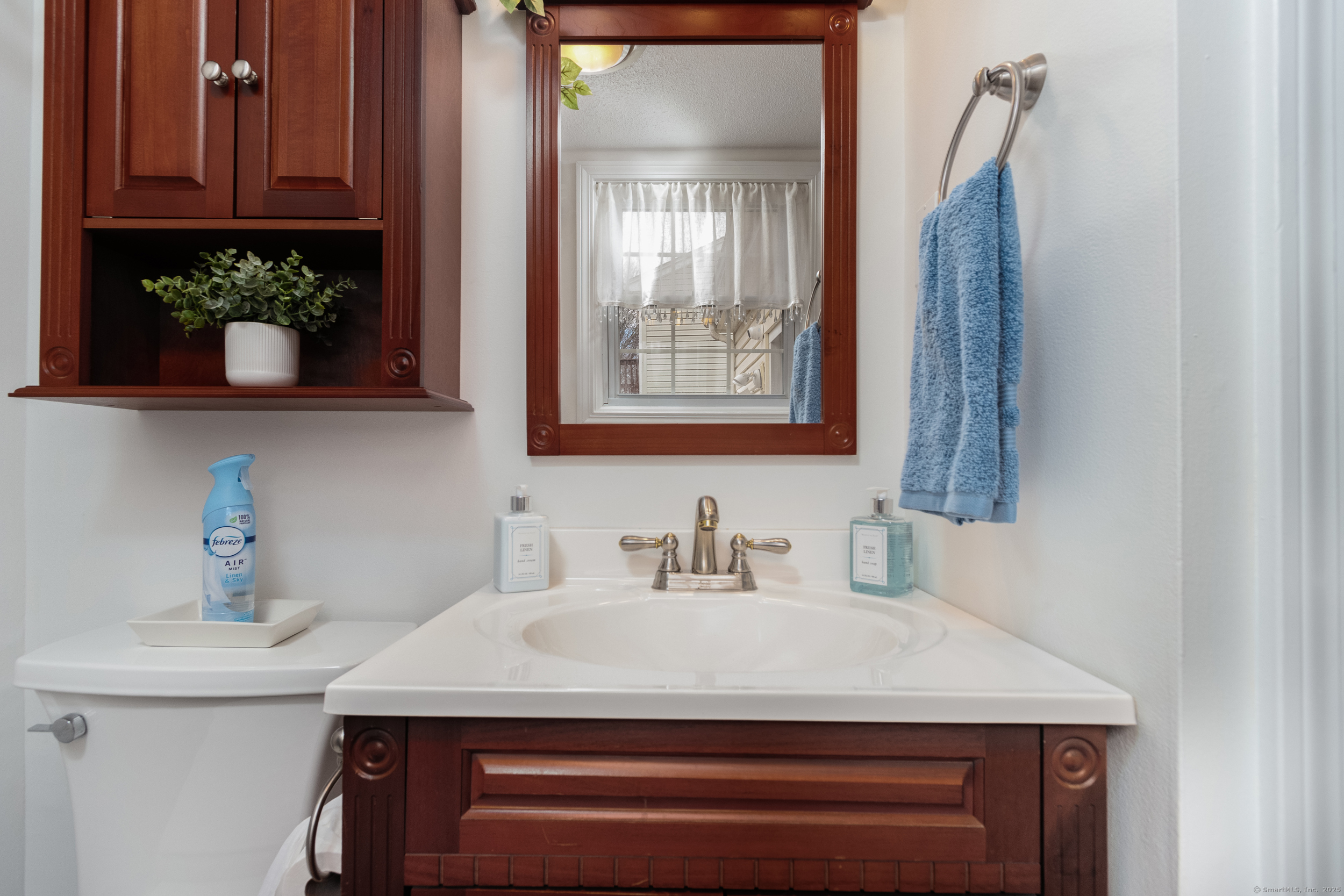 27 Seneca Drive, Meriden, Connecticut image 15