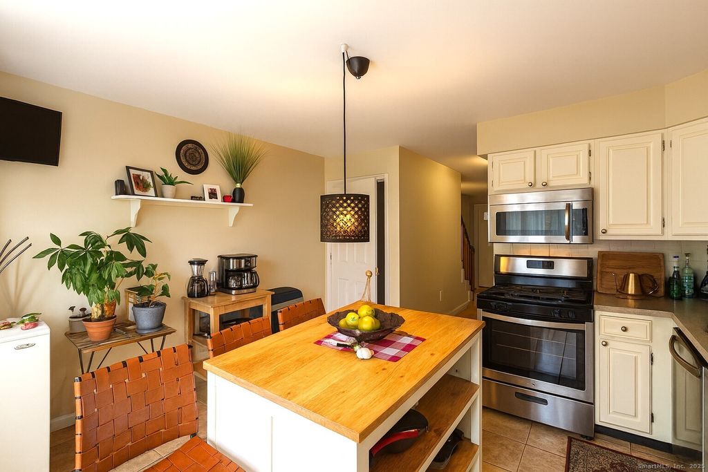 Photo of 48 Strawberry Hill Avenue #11, Stamford, CT 06902 (MLS # 24140801)