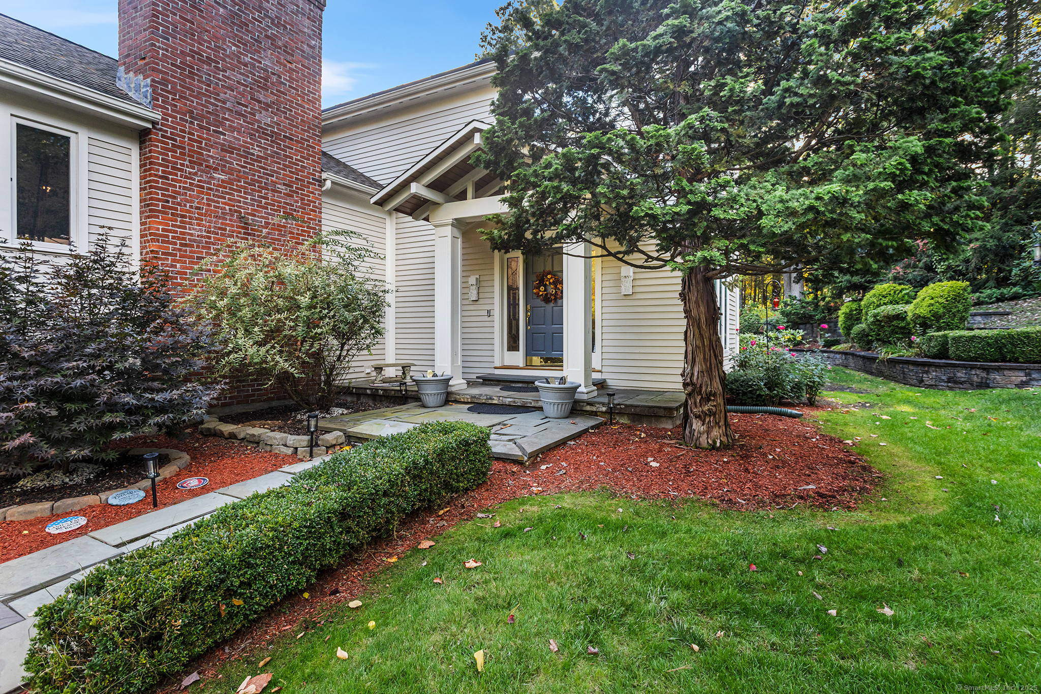 17 Long Hill Drive