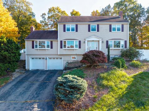 9 Coachmen Lane Newington CT 06111