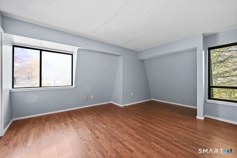 Tiny photo for 6 Heritage Drive #6, Avon, CT 06001 (MLS # 24171629)