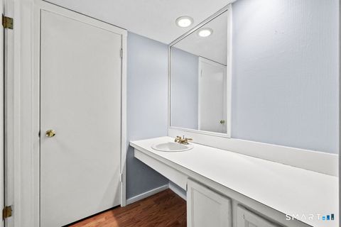 Tiny photo for 6 Heritage Drive #6, Avon, CT 06001 (MLS # 24171629)
