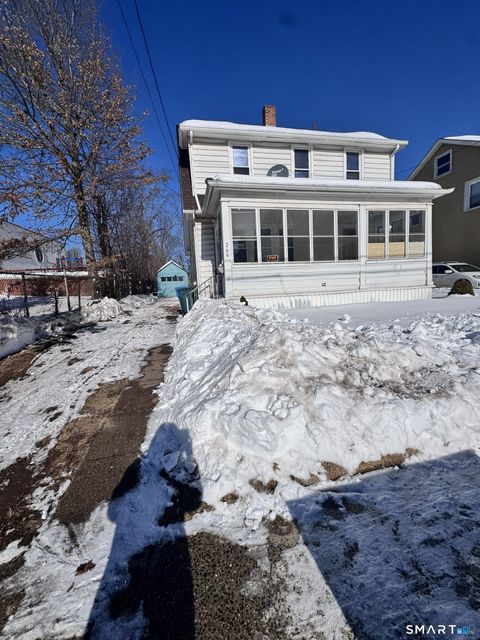 Photo of 269 Helen Street, Hamden, CT 06514 (MLS # 24151942)