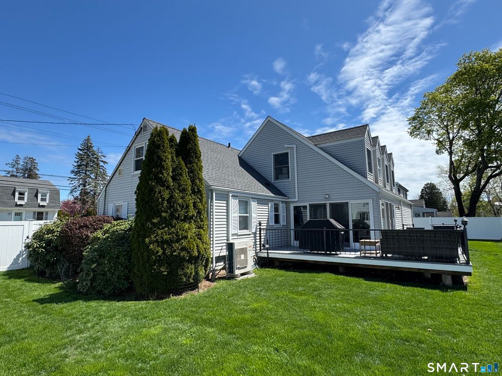 Photo of 120 S Pine Creek Road, Fairfield, CT 06824 (MLS # 24169350)