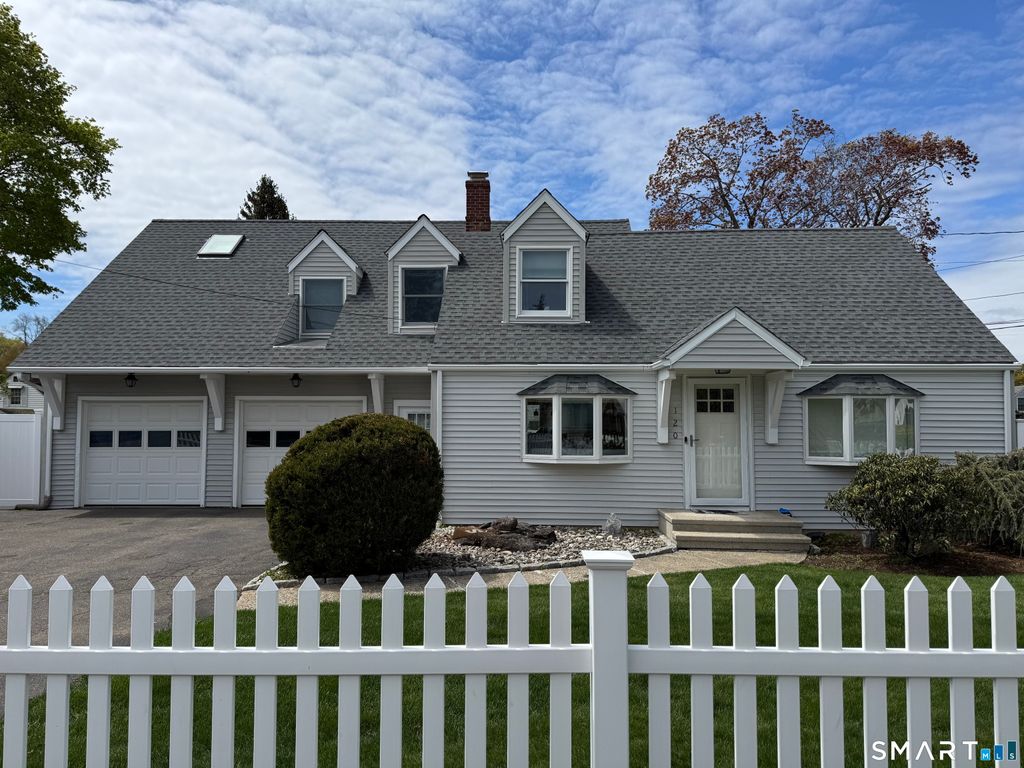 Photo of 120 S Pine Creek Road, Fairfield, CT 06824 (MLS # 24169350)