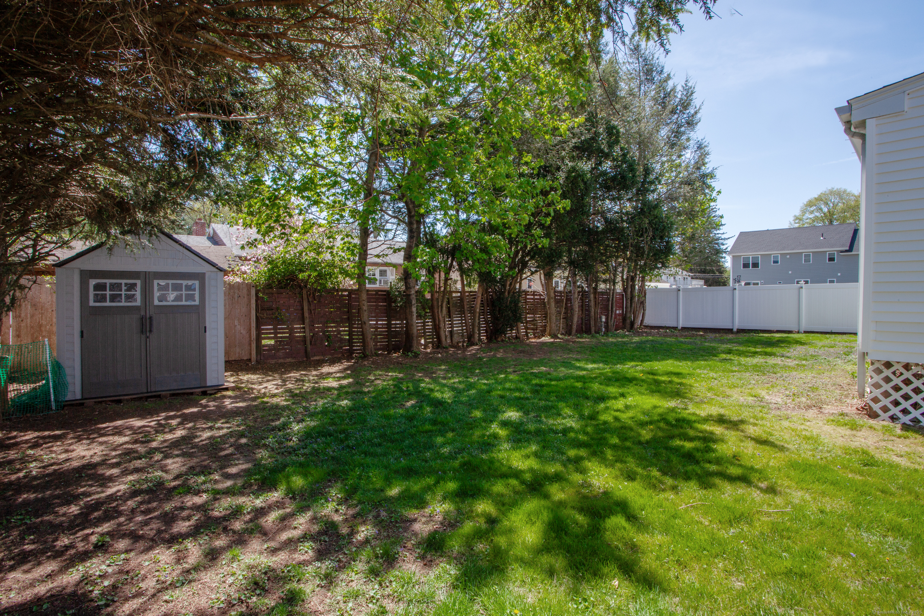 19 Pine Street, Newington, Connecticut image 32