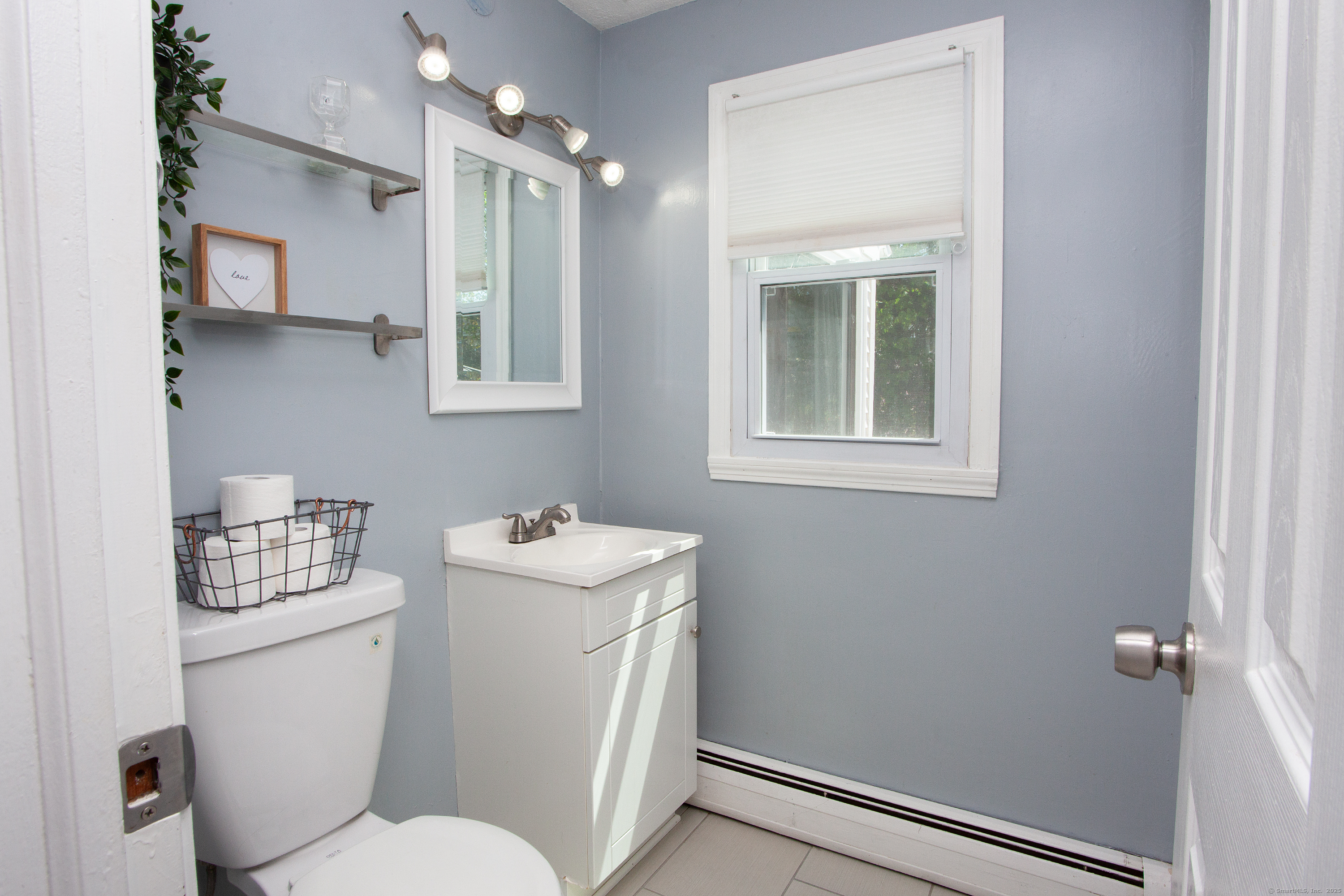 19 Pine Street, Newington, Connecticut image 13