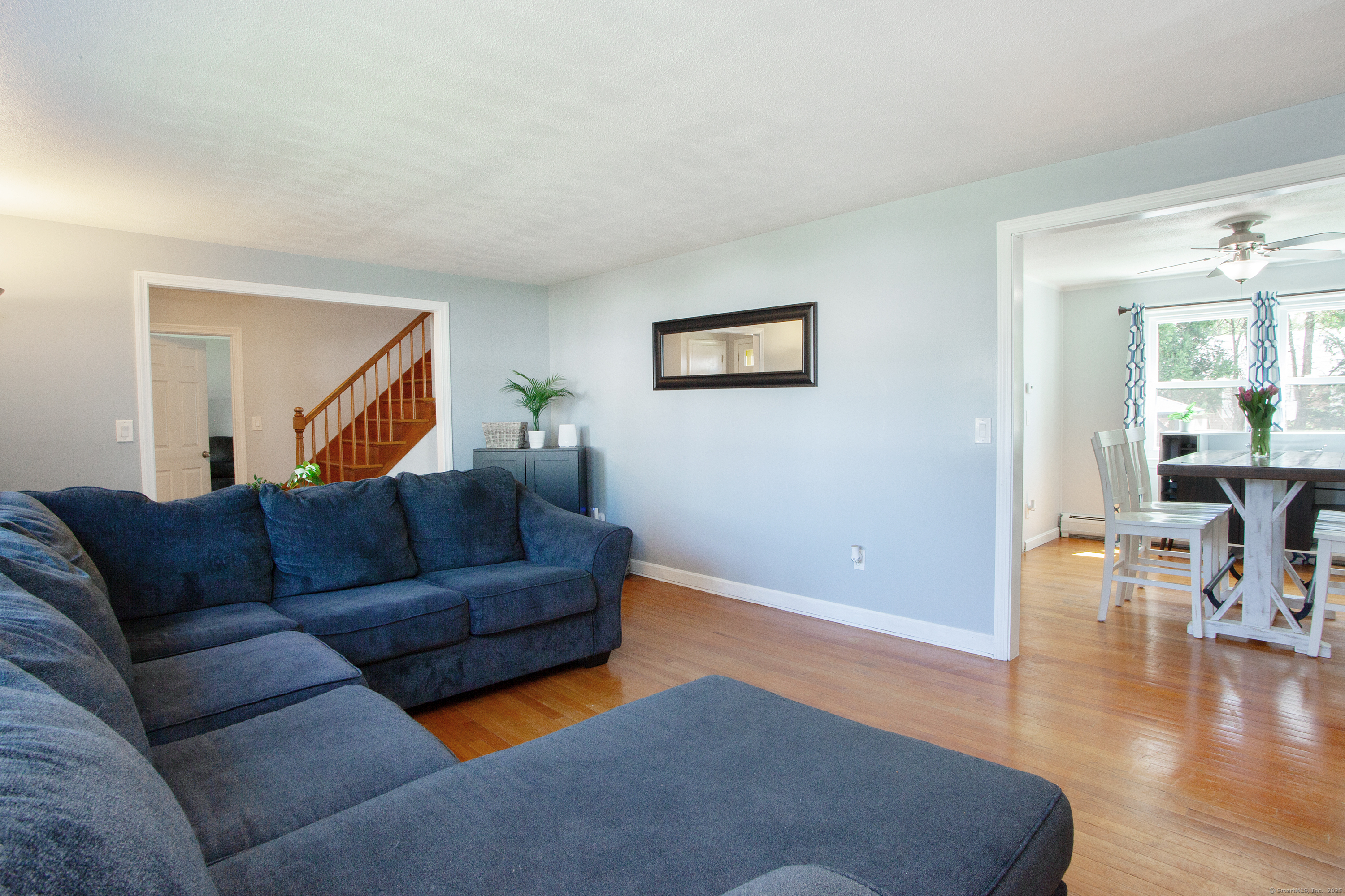 19 Pine Street, Newington, Connecticut image 4