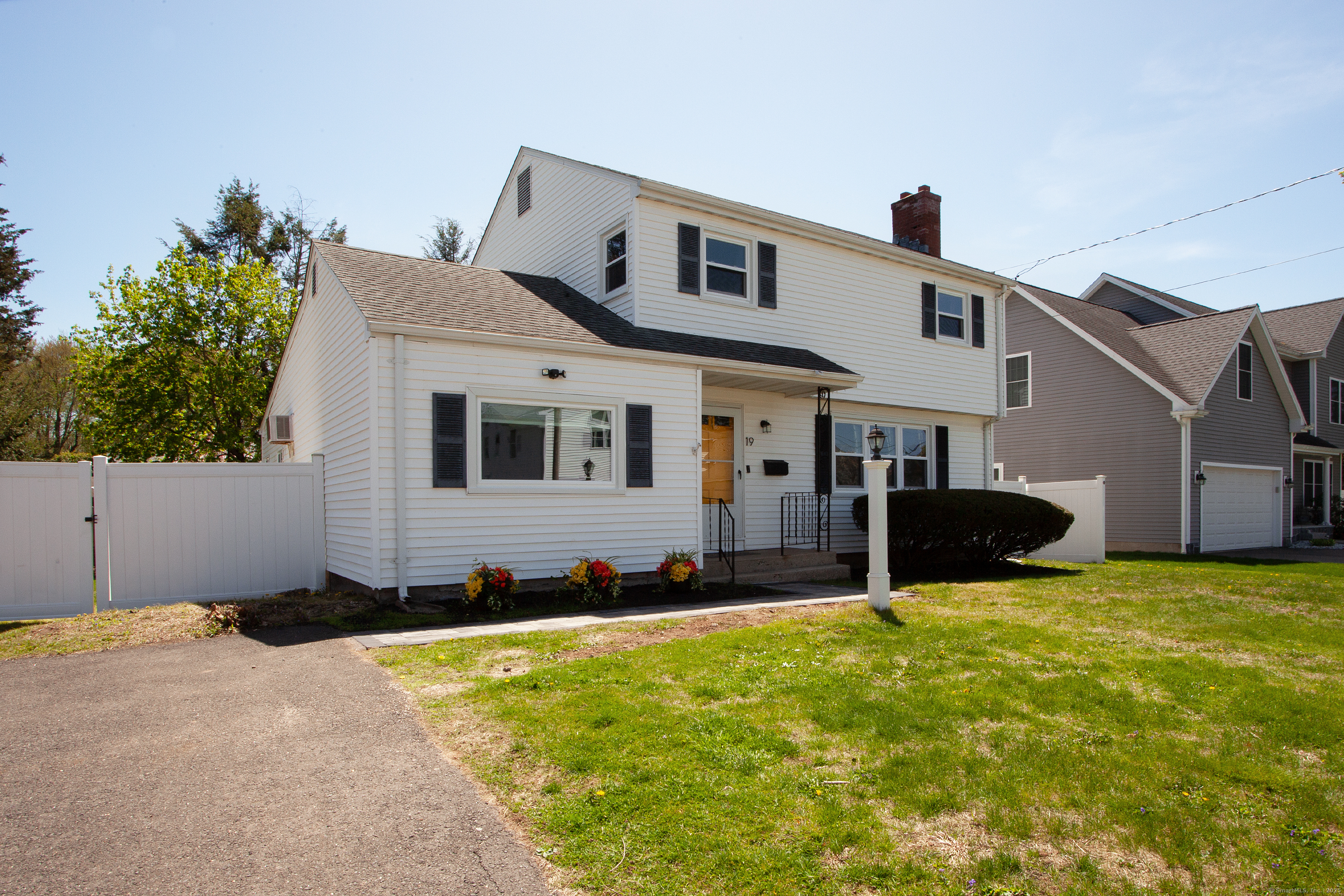 19 Pine Street, Newington, Connecticut image 36