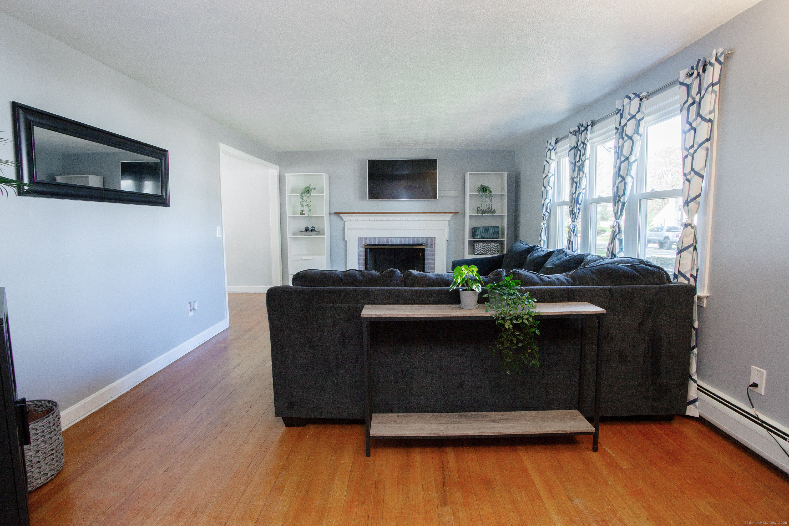 19 Pine Street, Newington, Connecticut image 3