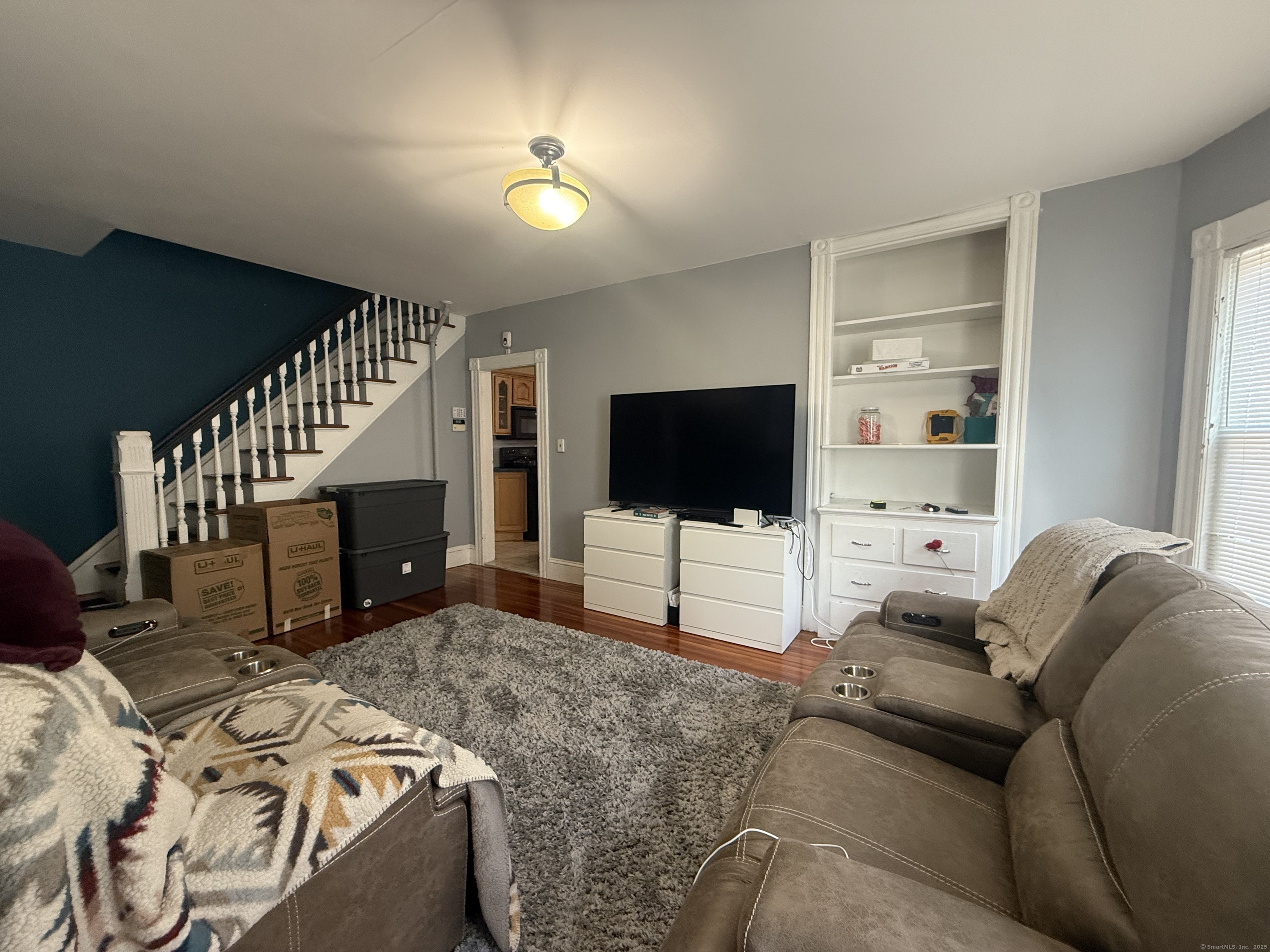 Manchester, Connecticut 06040, United States, 3 Bedrooms Bedrooms, ,2 BathroomsBathrooms,Residential,Pending,88588