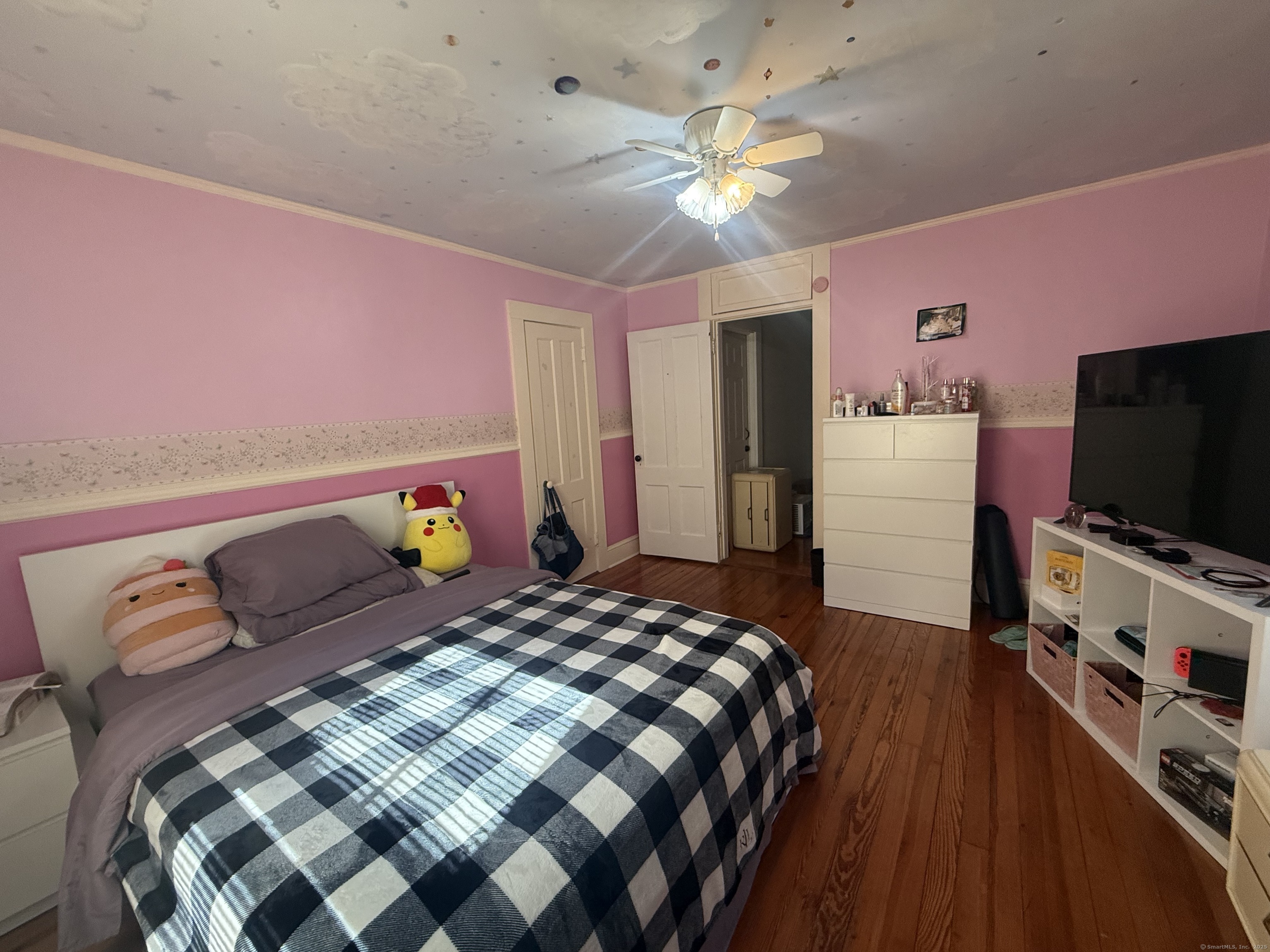 Manchester, Connecticut 06040, United States, 3 Bedrooms Bedrooms, ,2 BathroomsBathrooms,Residential,Pending,88588