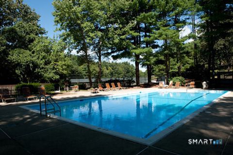 Tiny photo for 8 Crossroads Lane #8, Avon, CT 06001 (MLS # 24154727)