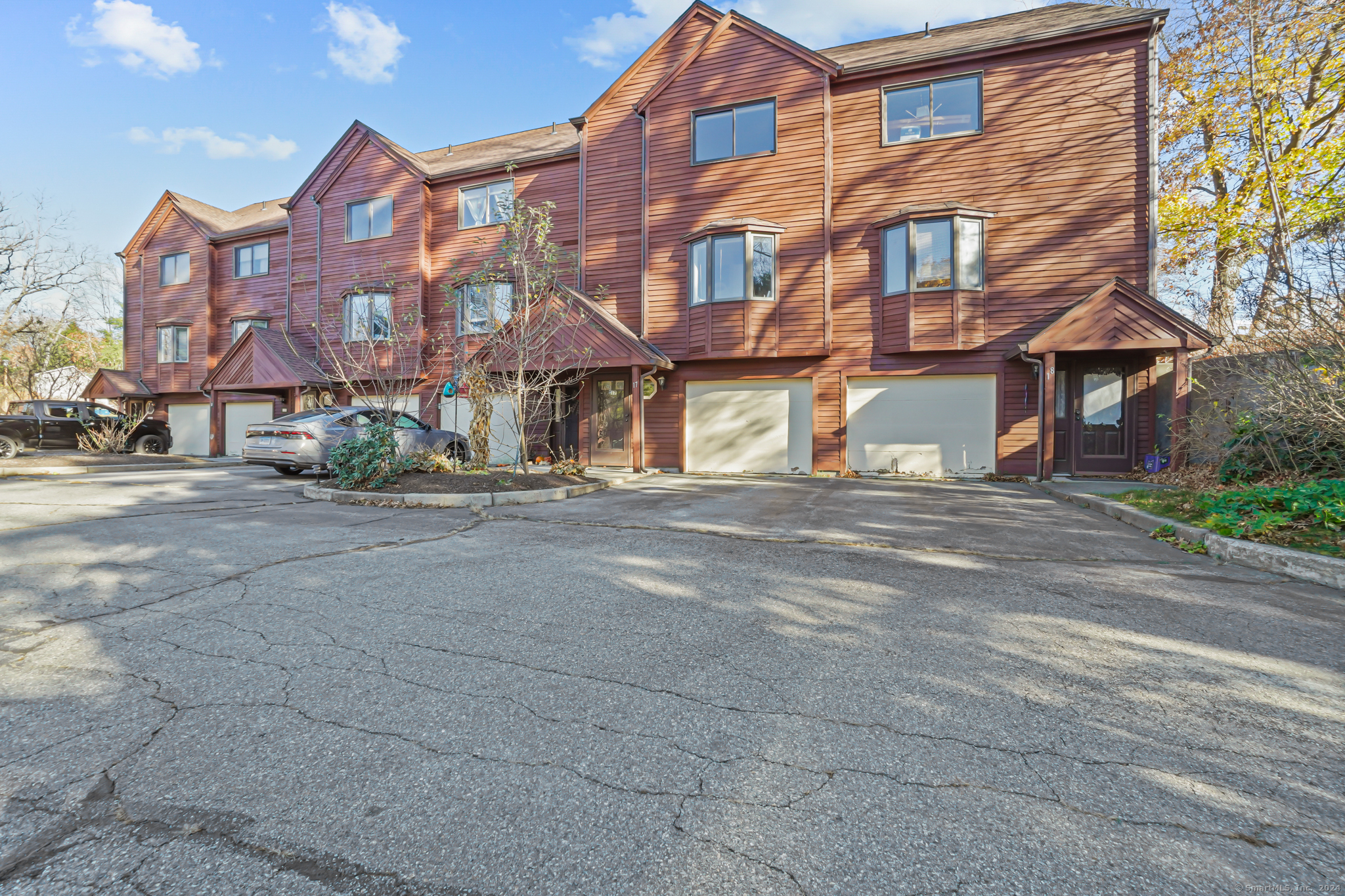 17 Wyndham Landing 17, Killingly, Connecticut - 2 Bedrooms  
2 Bathrooms  
4 Rooms - 