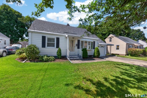 Photo of 60 Gilbert Avenue, Hamden, CT 06514 (MLS # 24213290)