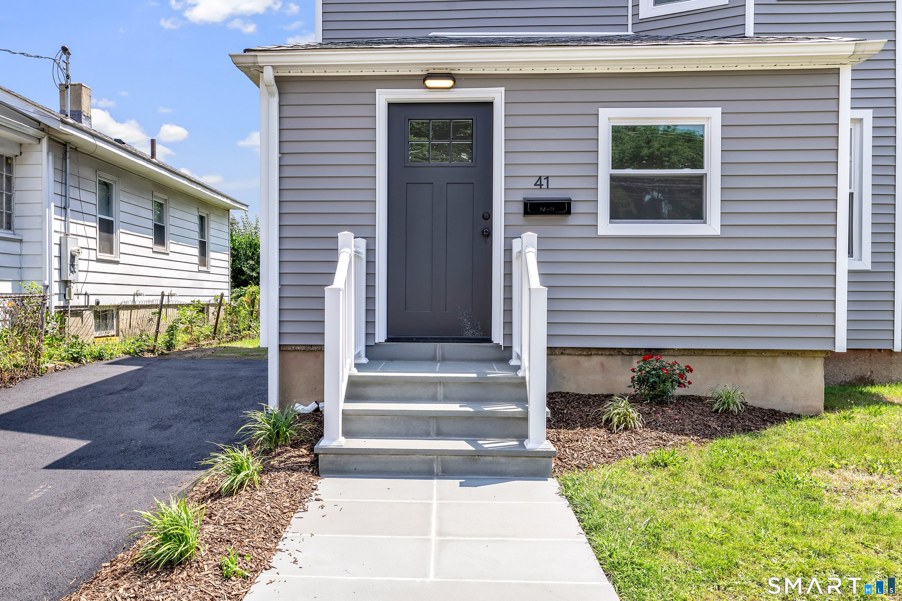 41 Burritt Avenue