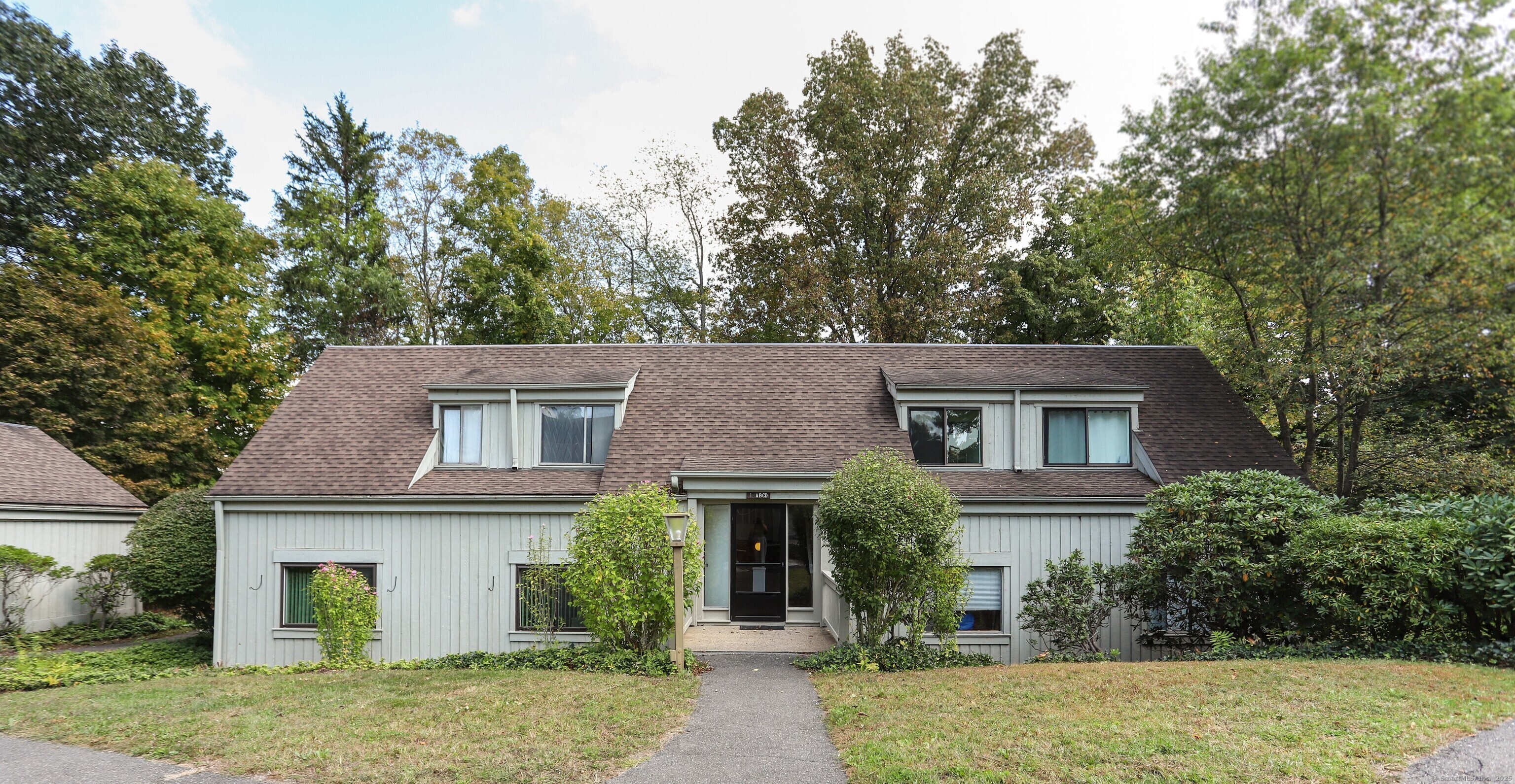 1 Heritage Village C