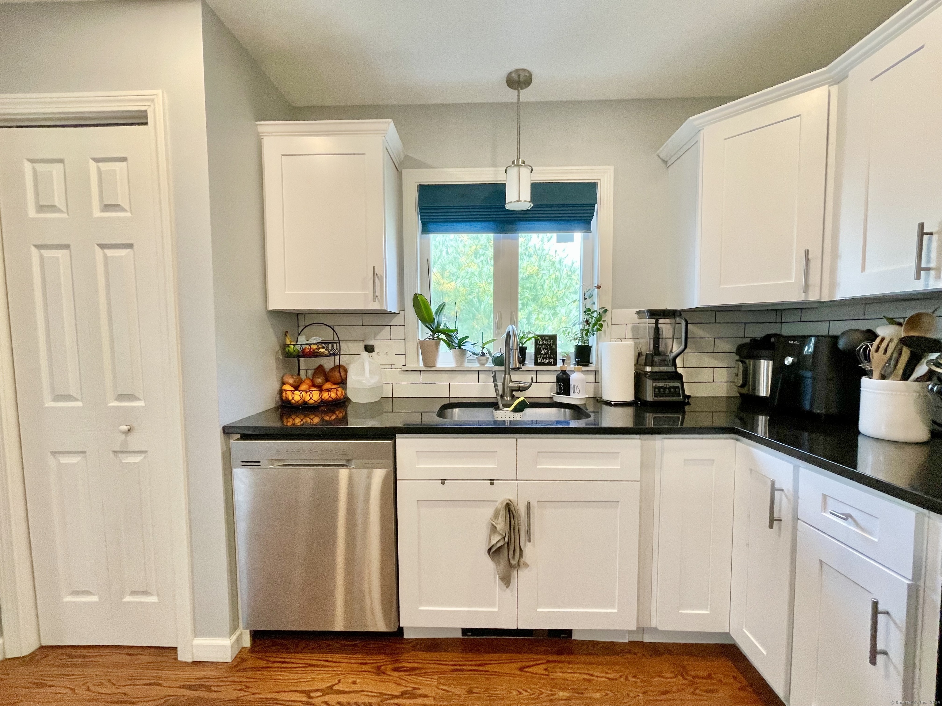 20 Chatam Lane, Torrington, Connecticut image 7