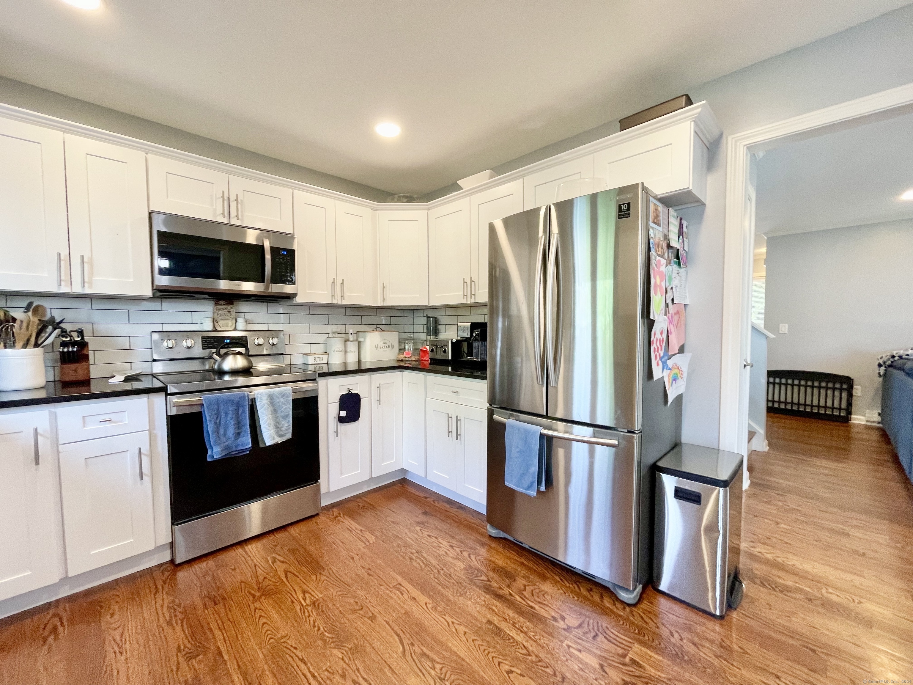 20 Chatam Lane, Torrington, Connecticut image 9