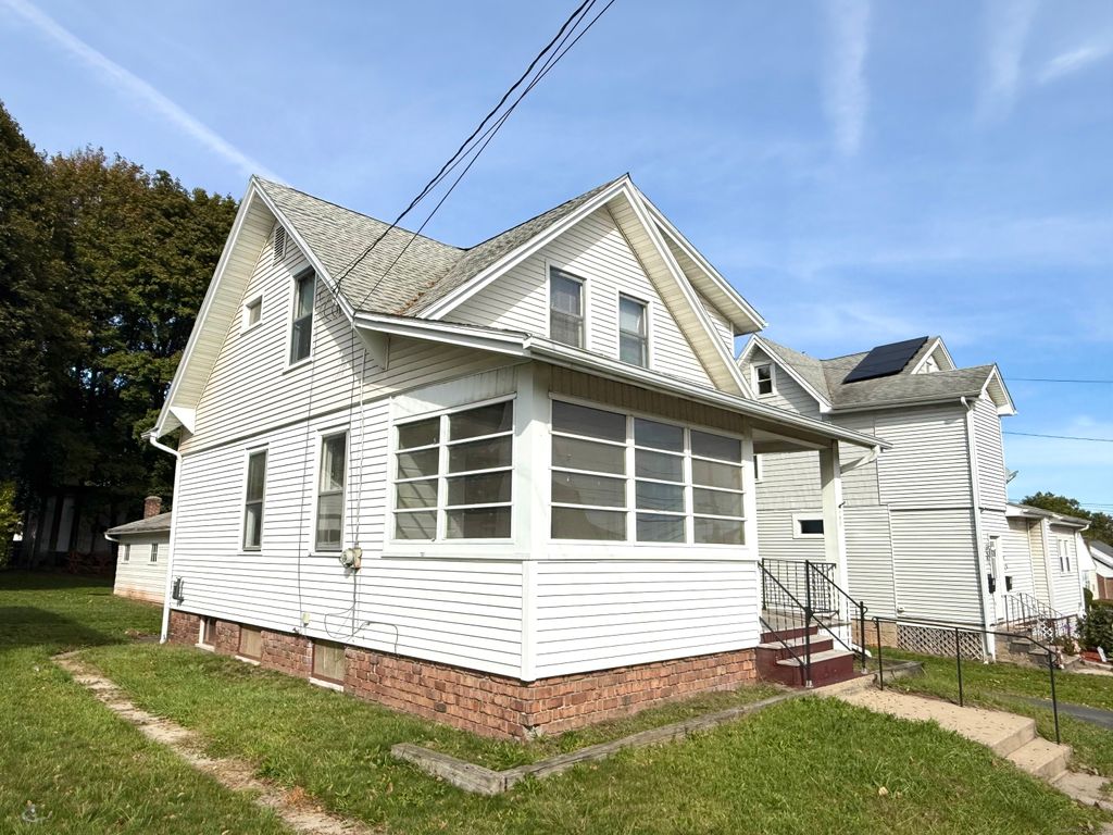 Photo of 70 Connecticut Avenue, New Britain, CT 06051 (MLS # 24134899)