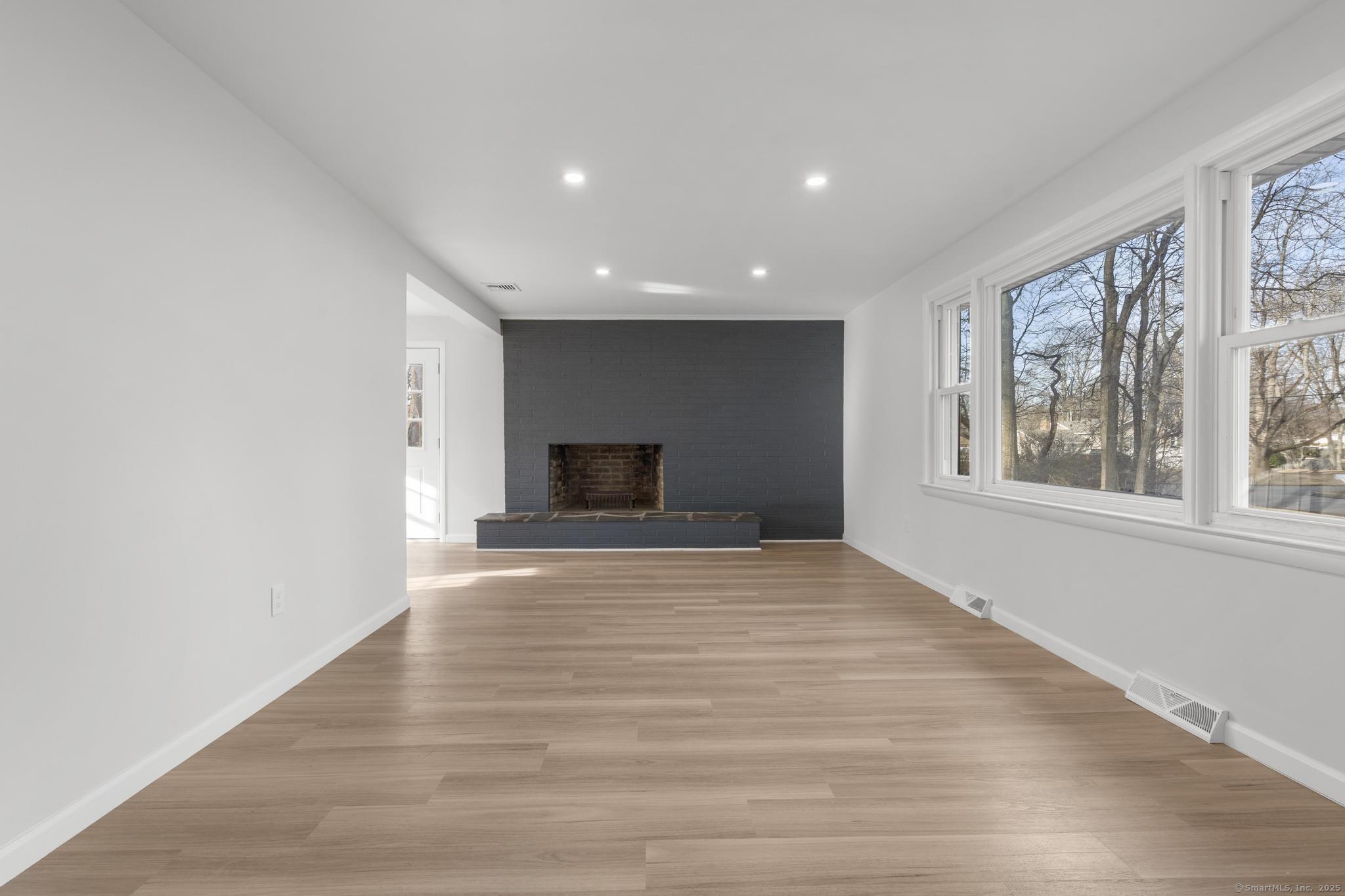 26 Ranchwood Drive, West Haven, Connecticut image 5