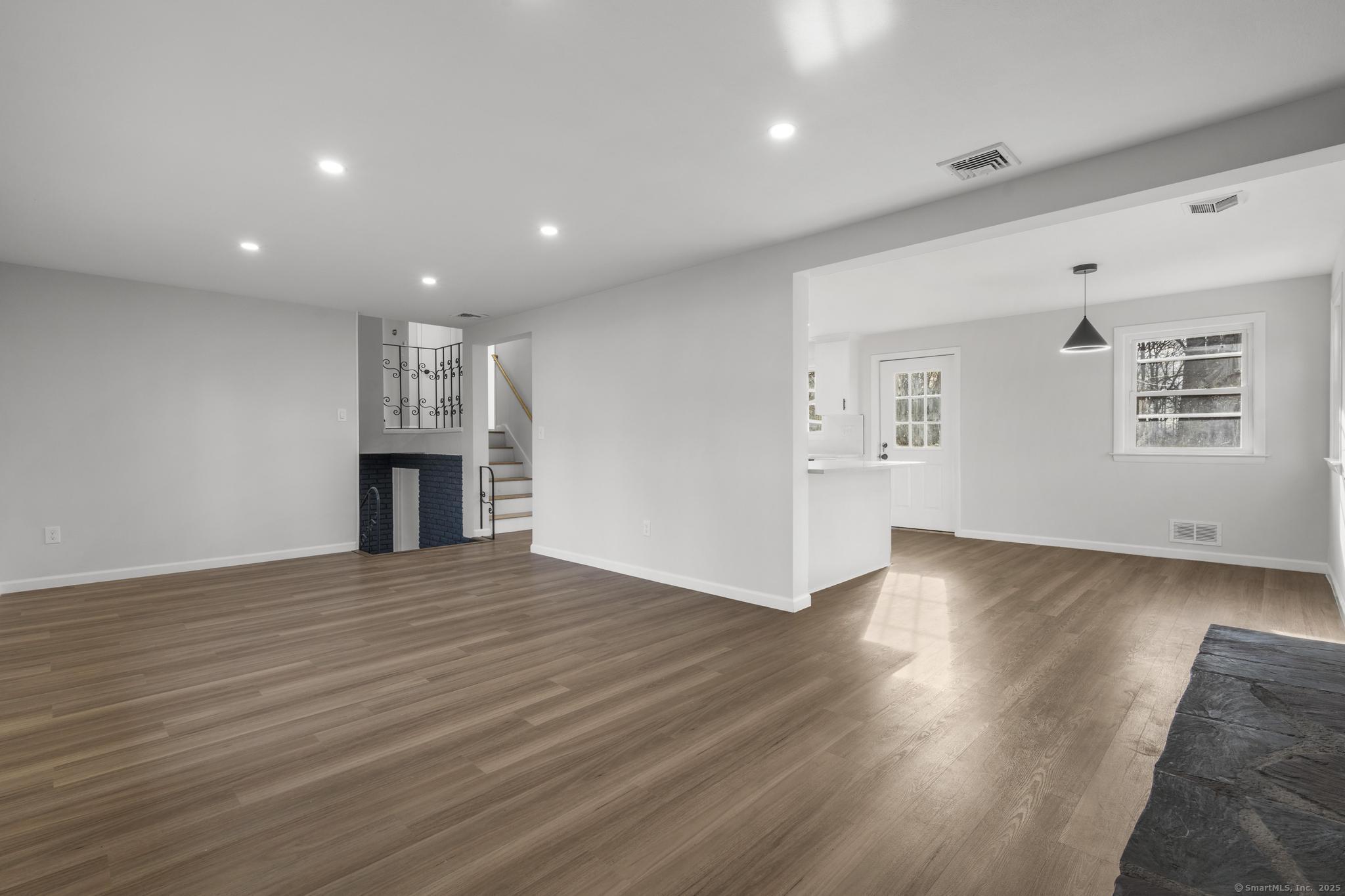26 Ranchwood Drive, West Haven, Connecticut image 9
