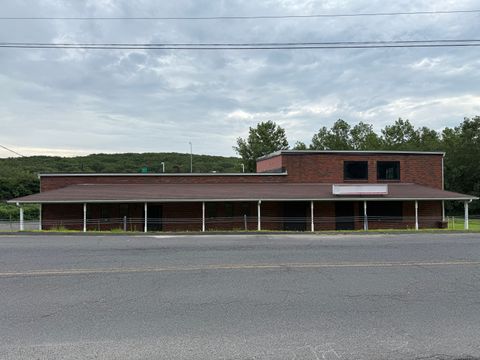649 Captain Neville Drive Waterbury CT 06705