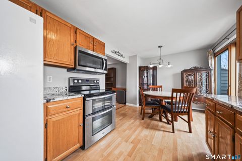 Tiny photo for 111 Mallane Lane #14B, Naugatuck, CT 06770 (MLS # 24162442)