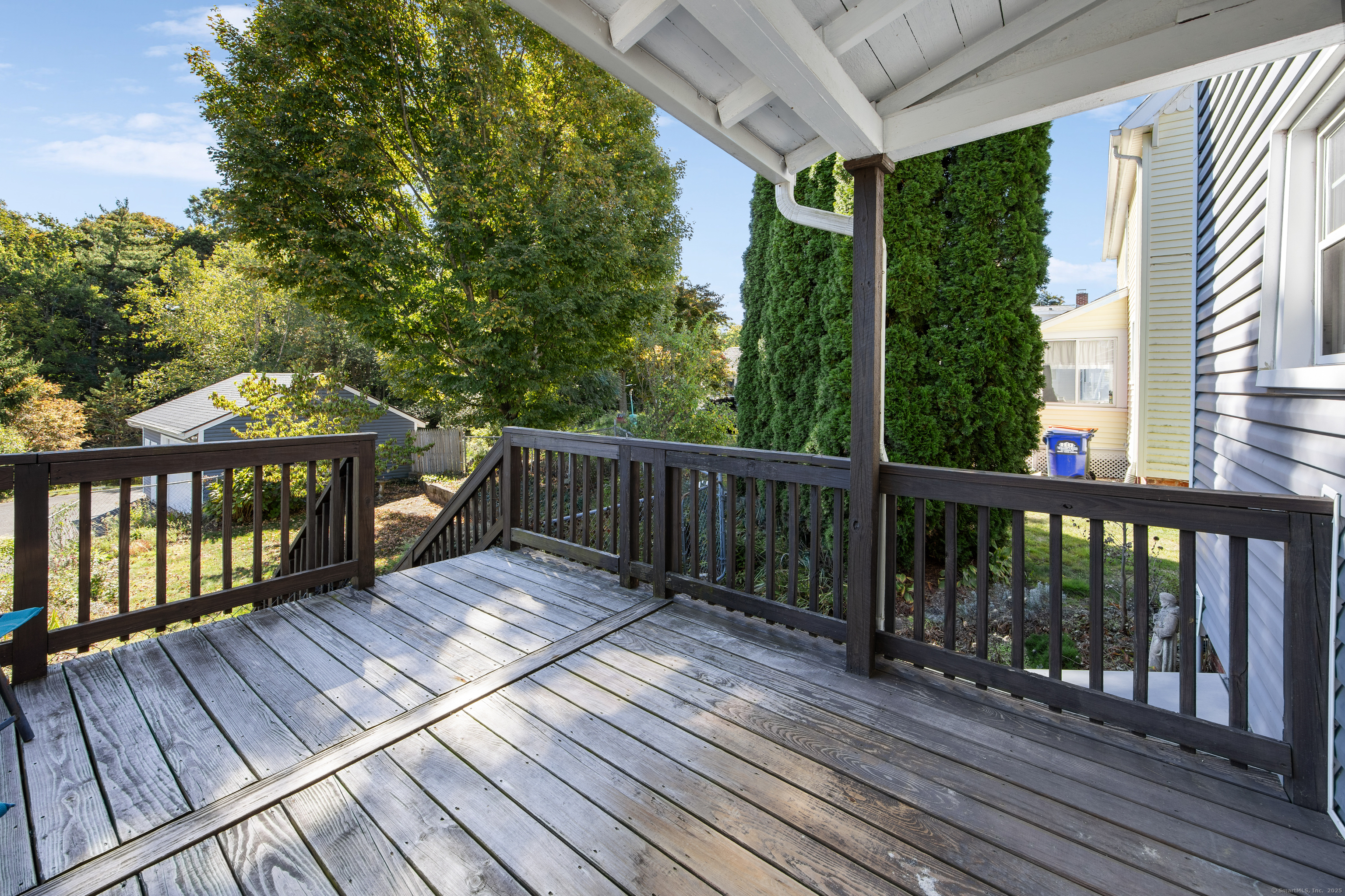 Wallingford, Connecticut 06492, United States, 3 Bedrooms Bedrooms, ,2 BathroomsBathrooms,Residential,Active,222290