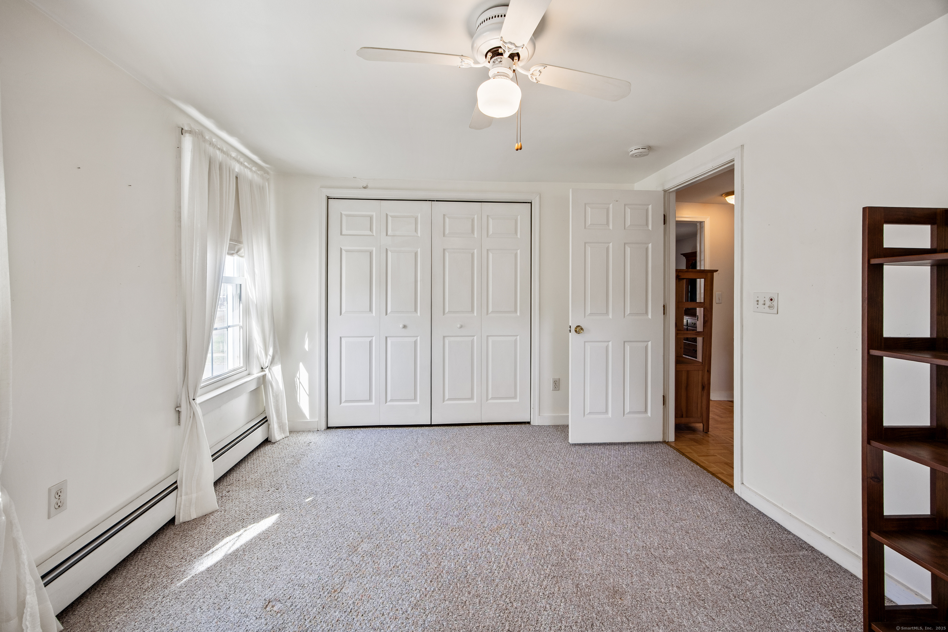 Wallingford, Connecticut 06492, United States, 3 Bedrooms Bedrooms, ,2 BathroomsBathrooms,Residential,Active,222290