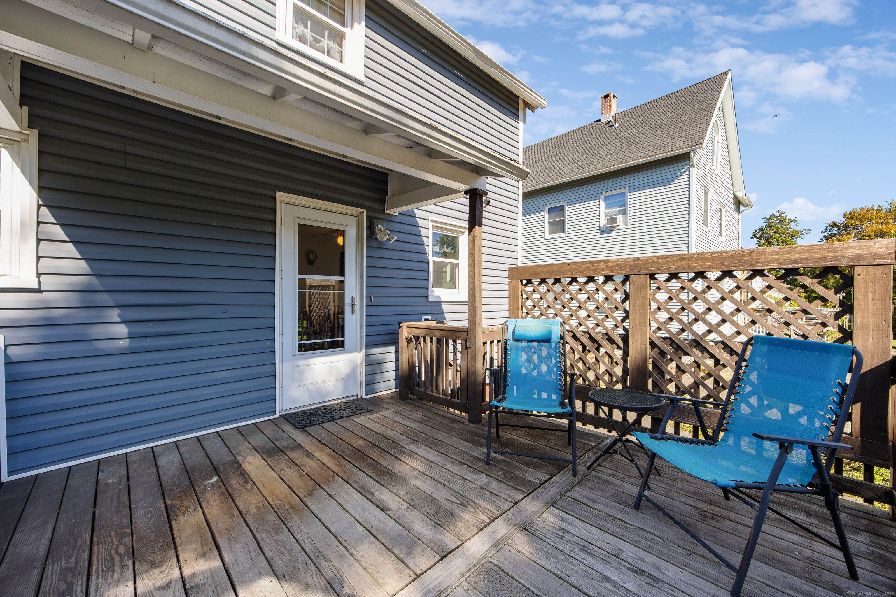 Wallingford, Connecticut 06492, United States, 3 Bedrooms Bedrooms, ,2 BathroomsBathrooms,Residential,Active,222290