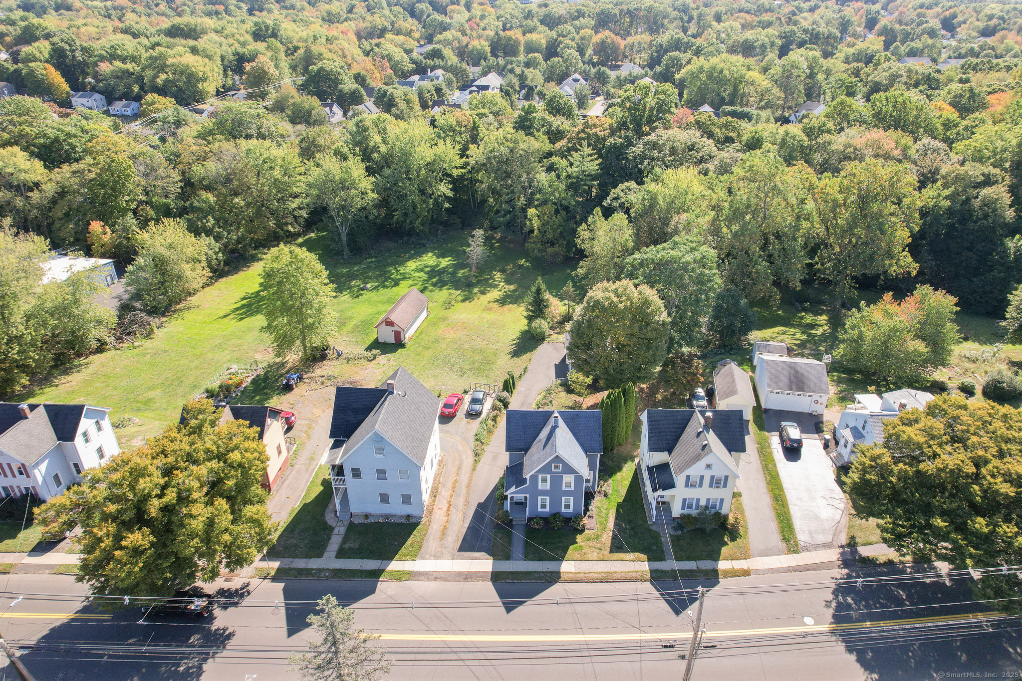 Wallingford, Connecticut 06492, United States, 3 Bedrooms Bedrooms, ,2 BathroomsBathrooms,Residential,Active,222290