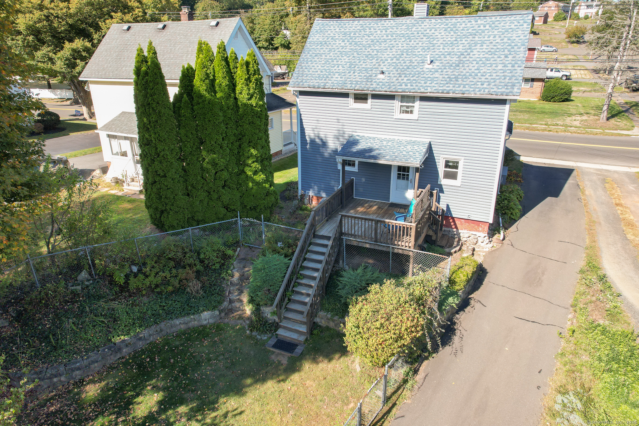 Wallingford, Connecticut 06492, United States, 3 Bedrooms Bedrooms, ,2 BathroomsBathrooms,Residential,Active,222290