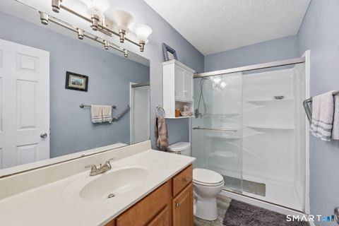 Tiny photo for 2 River Mead #2, Avon, CT 06001 (MLS # 24169853)