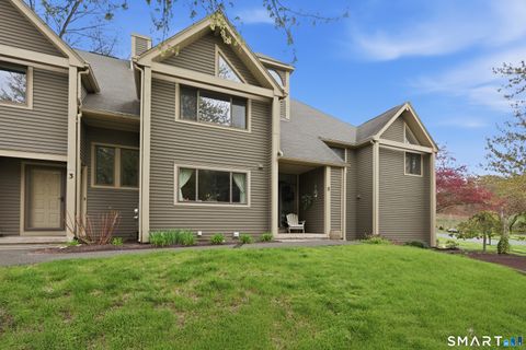Tiny photo for 2 River Mead #2, Avon, CT 06001 (MLS # 24169853)
