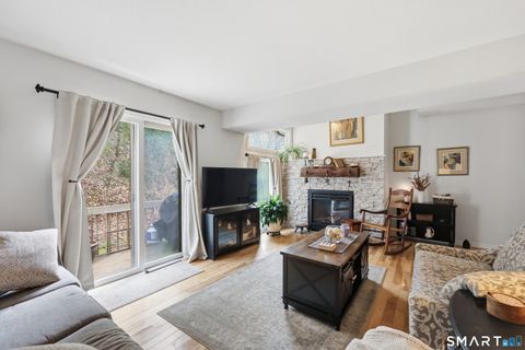 Tiny photo for 2 River Mead #2, Avon, CT 06001 (MLS # 24169853)
