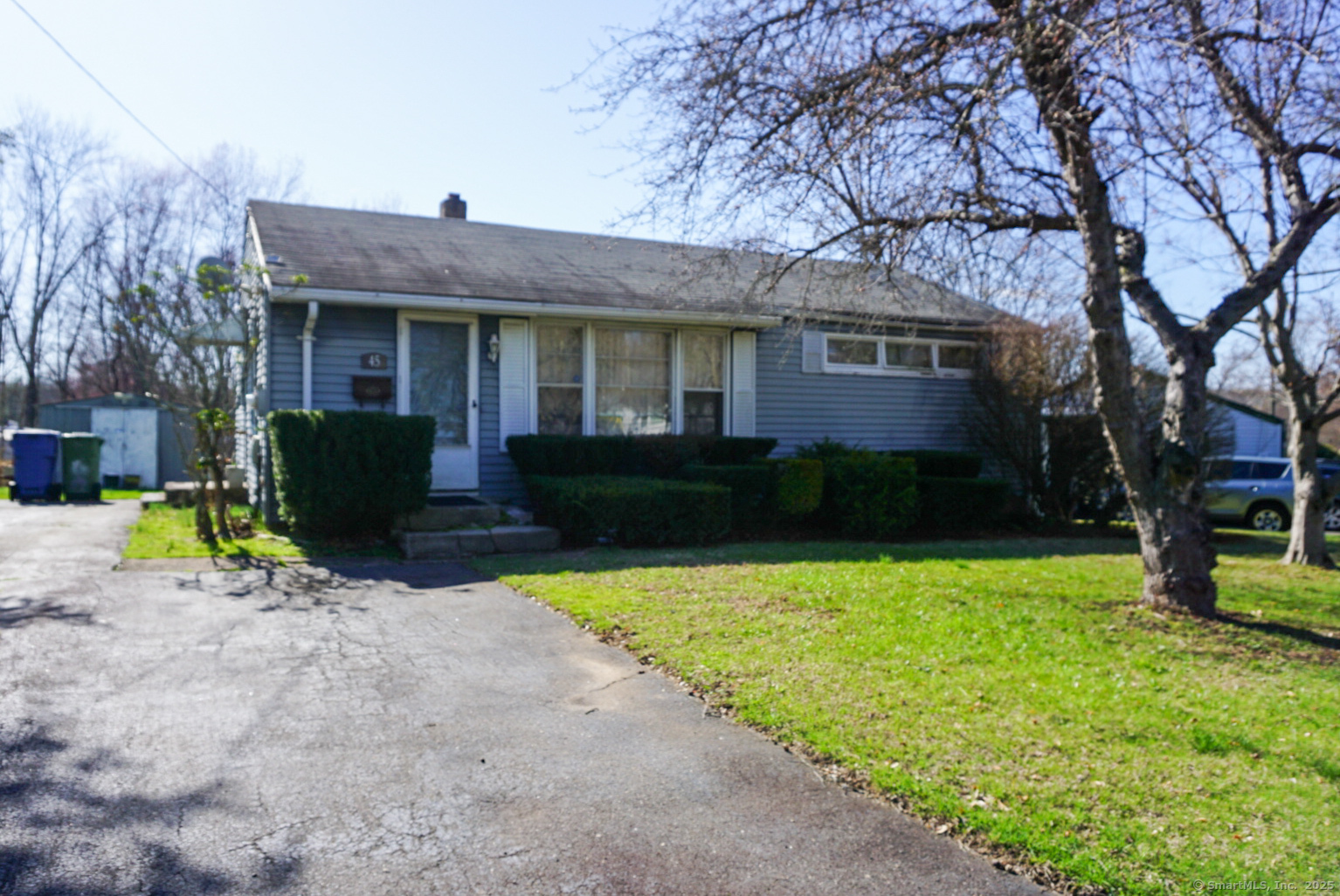 Property for Sale at Spencer Drive, Middletown, Connecticut - Bedrooms: 2 
Bathrooms: 1 
Rooms: 6  - $150,000