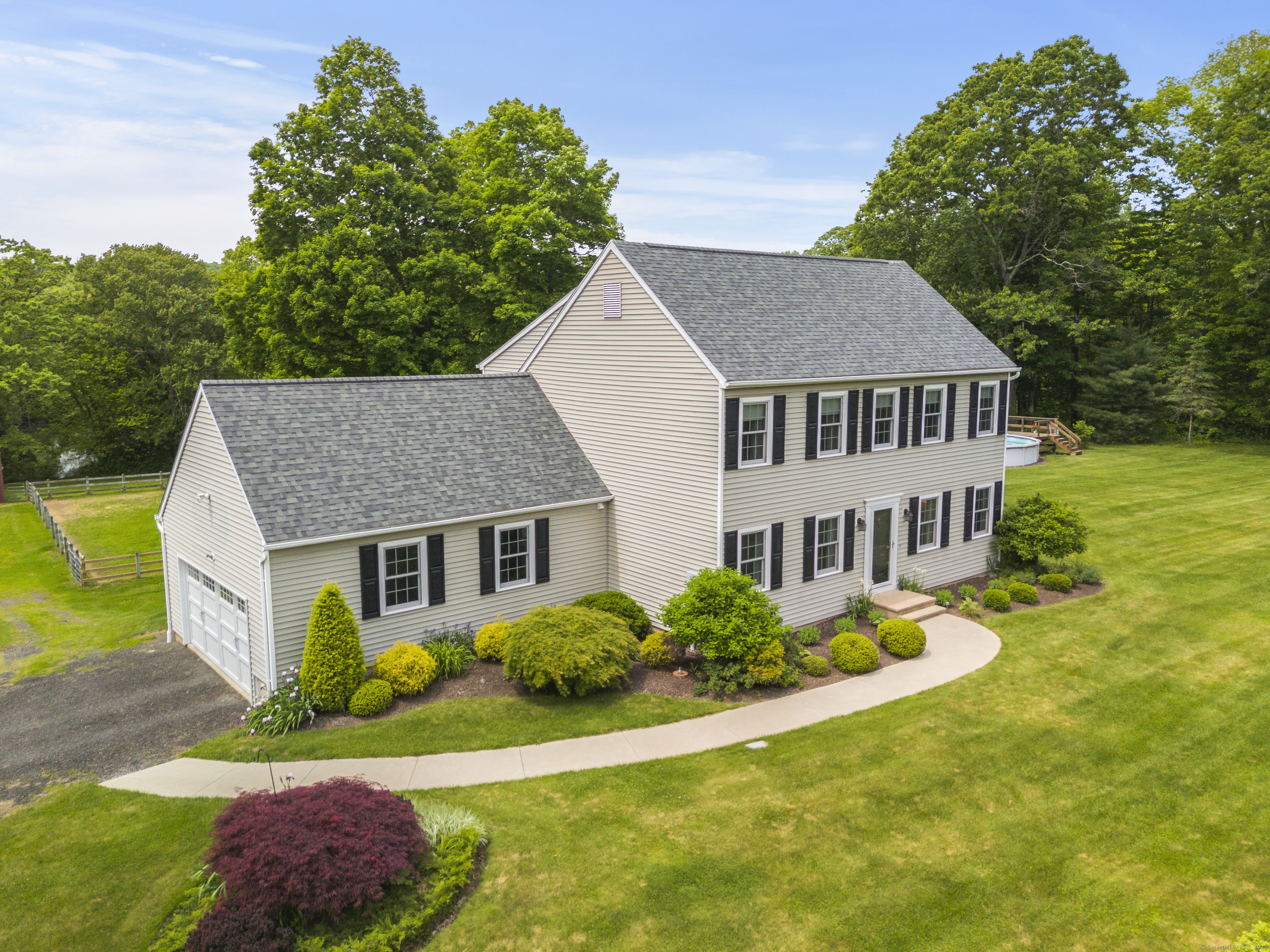 837 Old Field Road