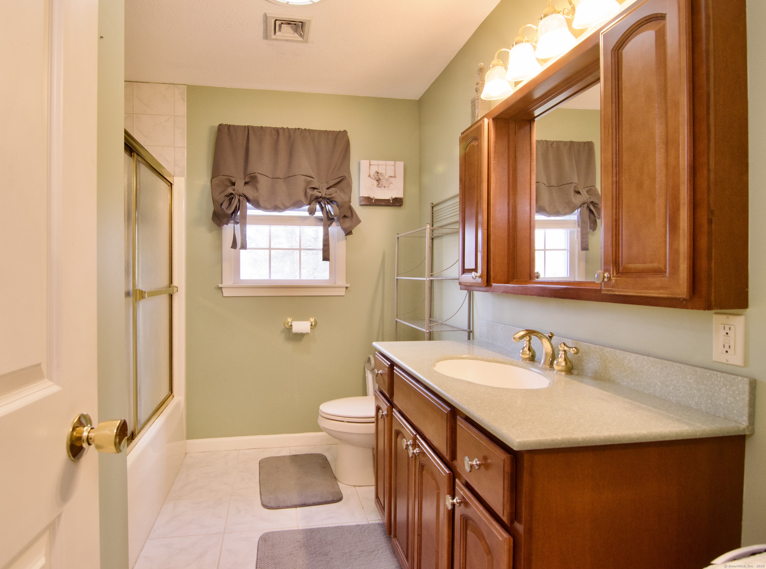 18 Donna Street, Enfield, Connecticut image 32