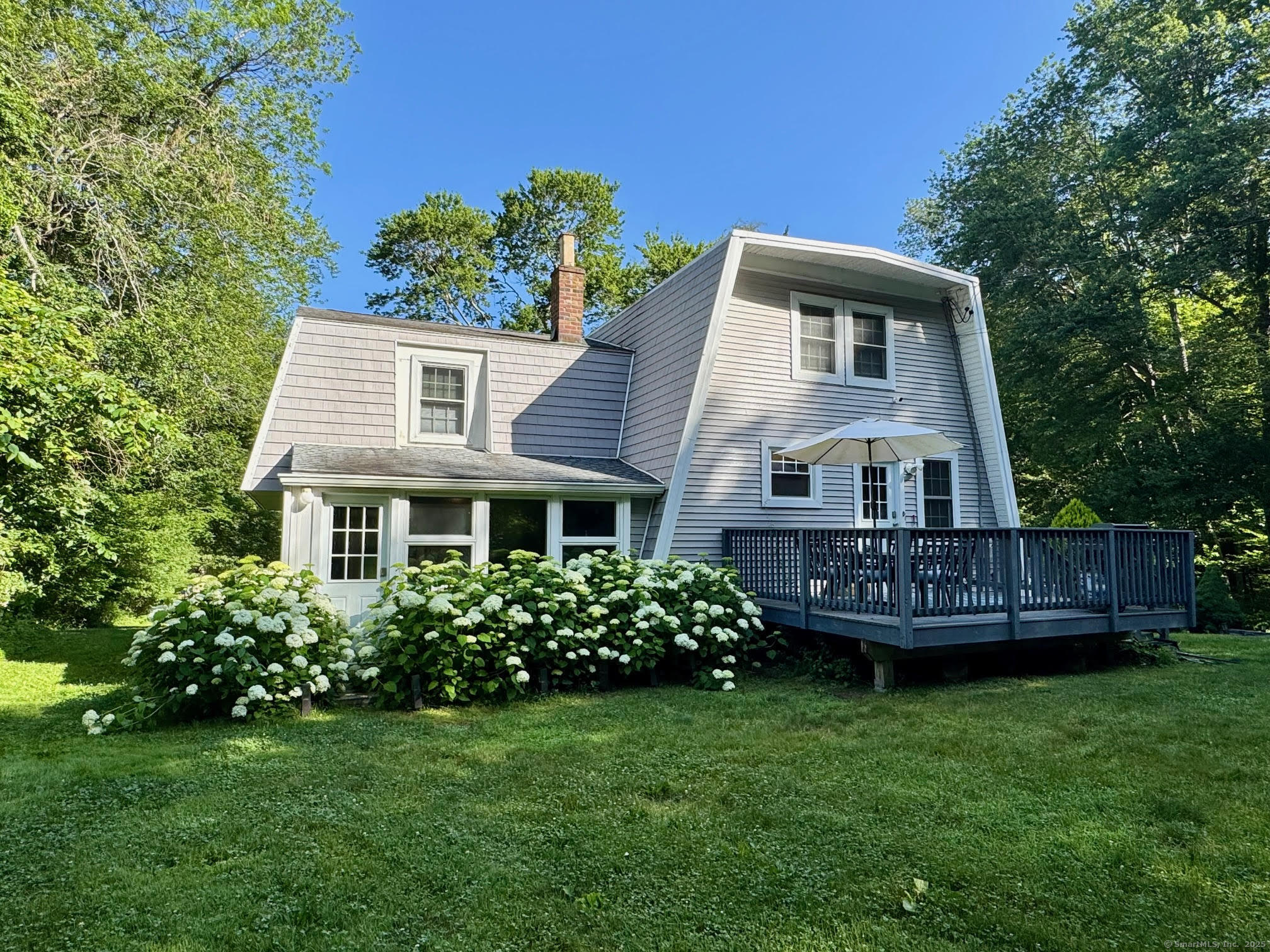 958 Essex Road