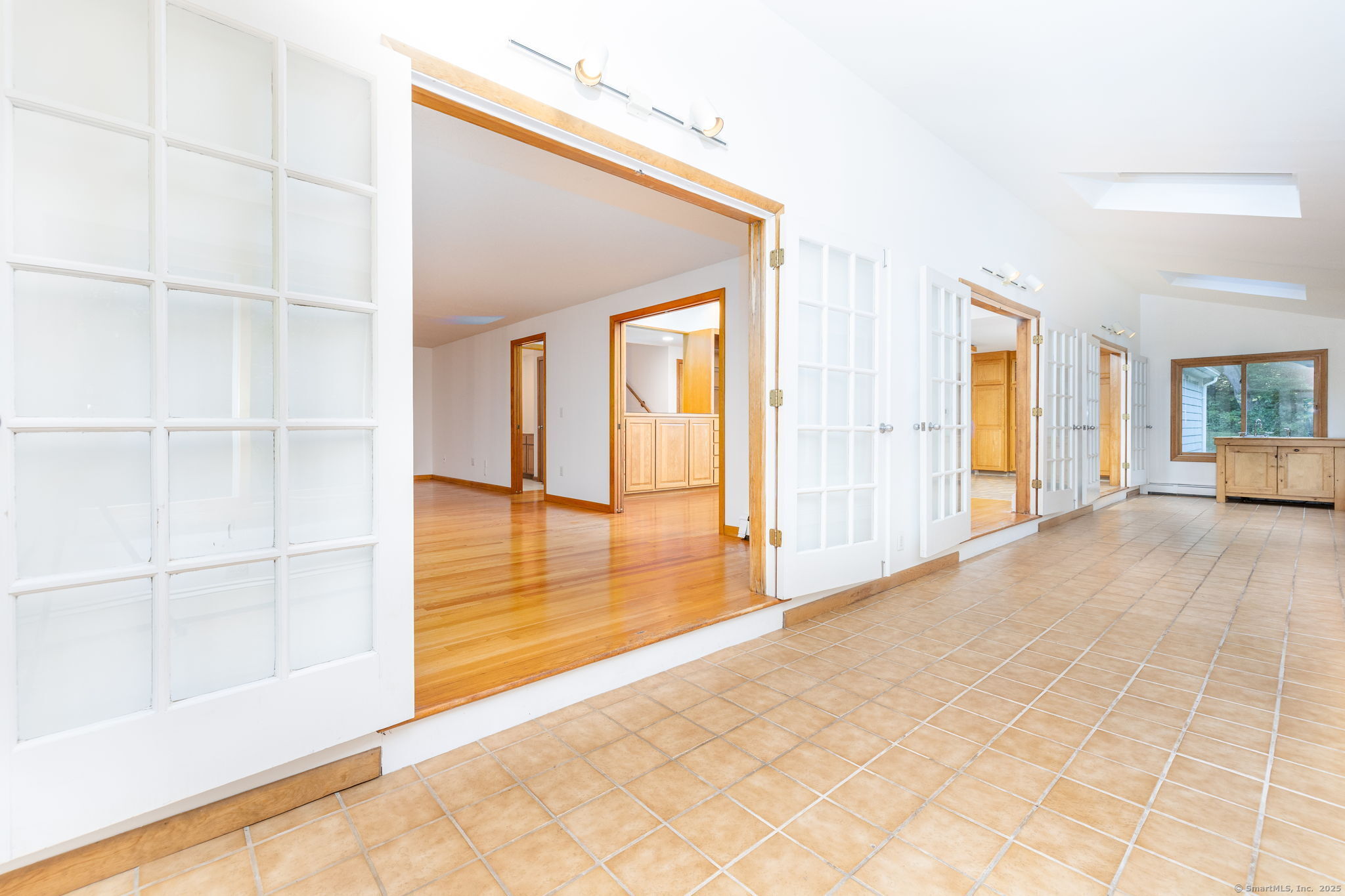 East Haddam, Connecticut 06415, United States, 3 Bedrooms Bedrooms, ,3 BathroomsBathrooms,Residential,Active,205511